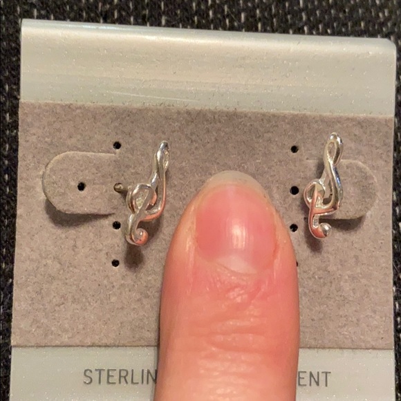 Sterling silver Treble Clef Stud Earrings - Picture 2 of 2